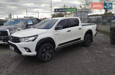 Пикап Toyota Hilux 2017 в Киеве