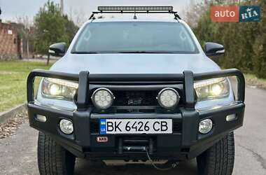 Пікап Toyota Hilux 2016 в Рівному