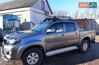 Пикап Toyota Hilux 2012 в Знаменке