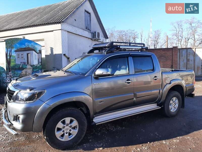 Toyota Hilux 2012