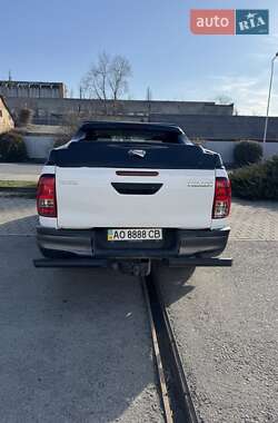 Пикап Toyota Hilux 2017 в 
