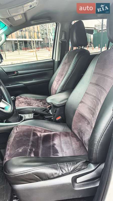 Пікап Toyota Hilux 2022 в Києві