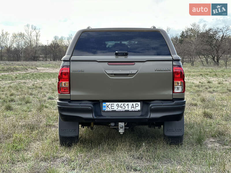 Пікап Toyota Hilux 2016 в Дніпрі