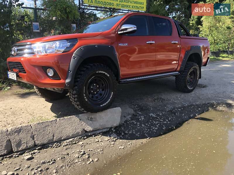 Пикап Toyota Hilux 2017 в Киеве