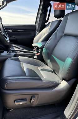 Пикап Toyota Hilux 2019 в 