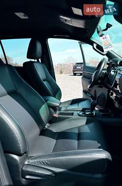 Пикап Toyota Hilux 2019 в 