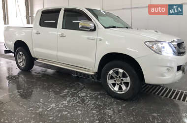 Пікап Toyota Hilux 2011 в 