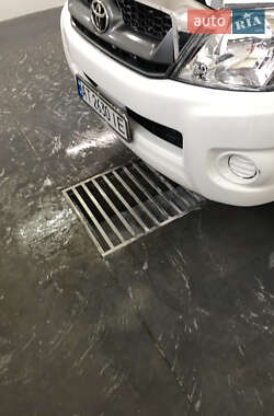 Пікап Toyota Hilux 2011 в 