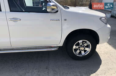 Пікап Toyota Hilux 2011 в 