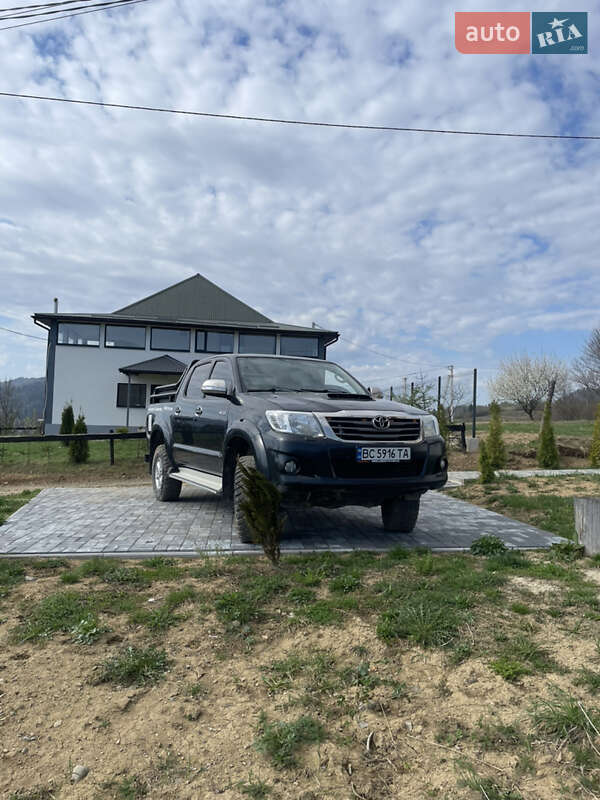 Toyota Hilux 2013