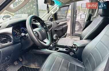 Пикап Toyota Hilux 2016 в 