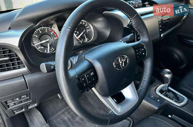 Пикап Toyota Hilux 2021 в 