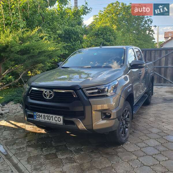 Toyota Hilux 2021