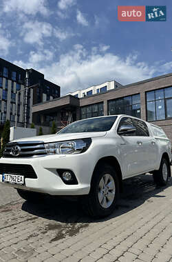 Пікап Toyota Hilux 2016 в Івано-Франківську