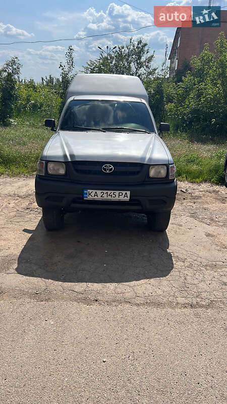Пікап Toyota Hilux 2005 в Кривому Розі