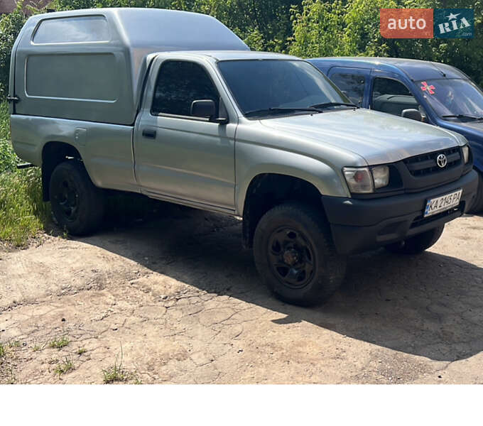 Пікап Toyota Hilux 2005 в Кривому Розі