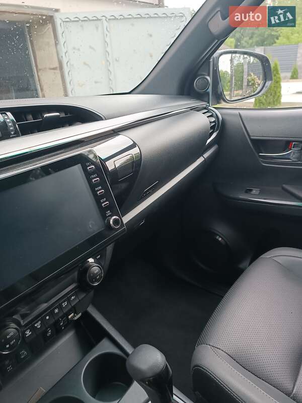 Toyota Hilux 2023