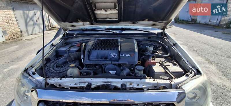 Пікап Toyota Hilux 2011 в Києві