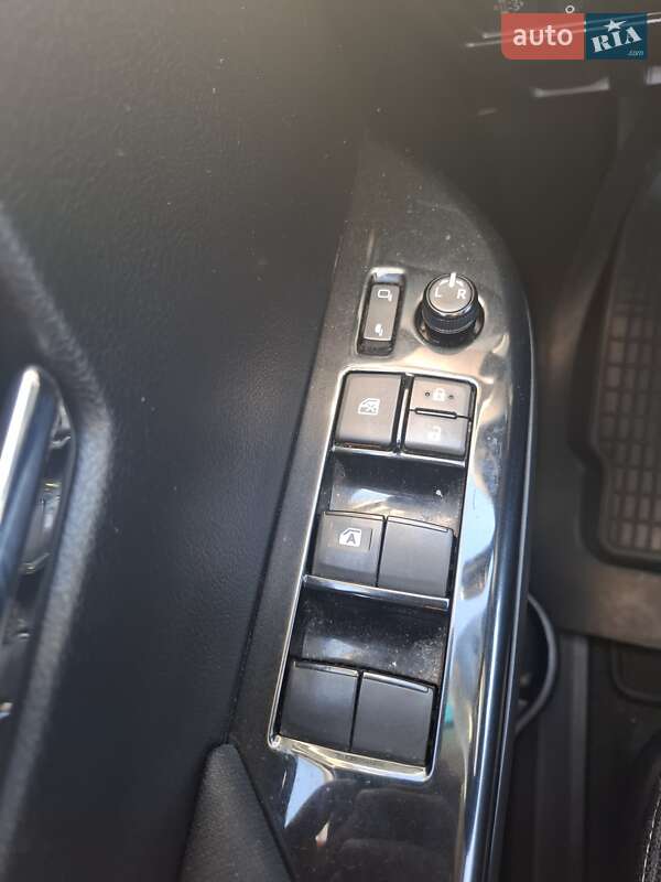 Пикап Toyota Hilux 2019 в Черкассах