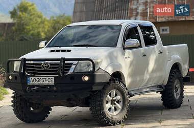 Пікап Toyota Hilux 2011 в Міжгір'ї