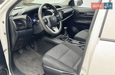 Пикап Toyota Hilux 2017 в 
