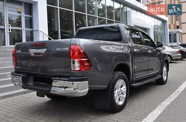 Пикап Toyota Hilux 2016 в 