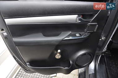 Пикап Toyota Hilux 2016 в 
