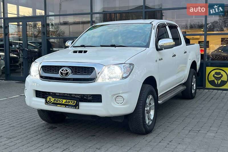 Пікап Toyota Hilux 2011 в Івано-Франківську