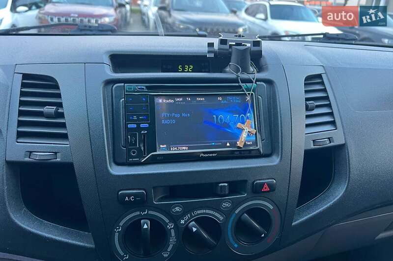 Пікап Toyota Hilux 2011 в Івано-Франківську