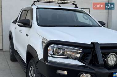 Пикап Toyota Hilux 2016 в 