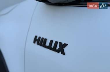 Пикап Toyota Hilux 2016 в 