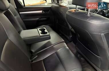 Пикап Toyota Hilux 2018 в 