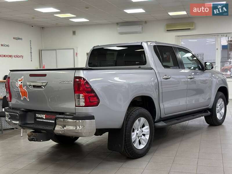 Пикап Toyota Hilux 2018 в Киеве фото 14 Пикап Toyota Hilux 2018 в Киеве