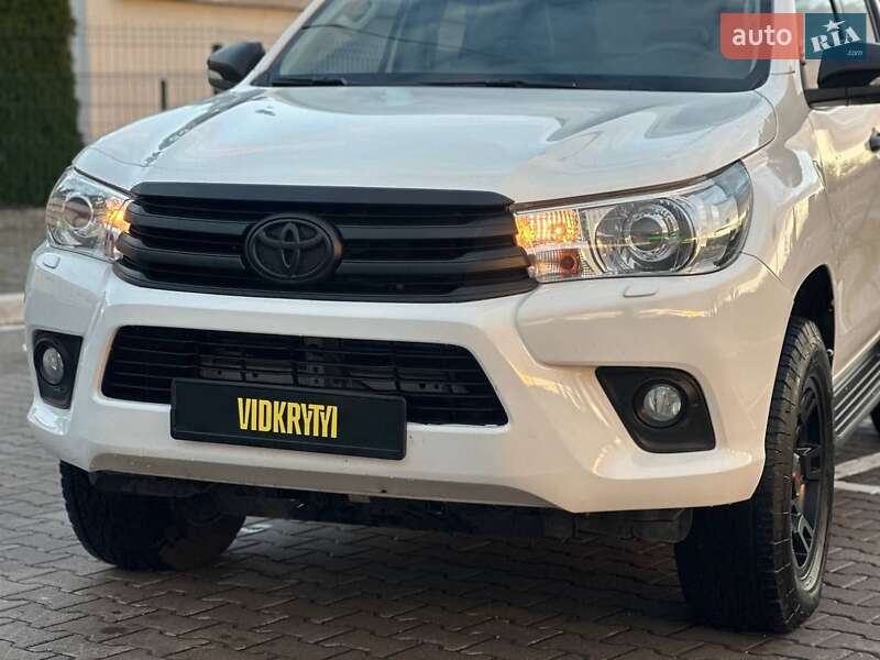 Пикап Toyota Hilux 2017 в Киеве