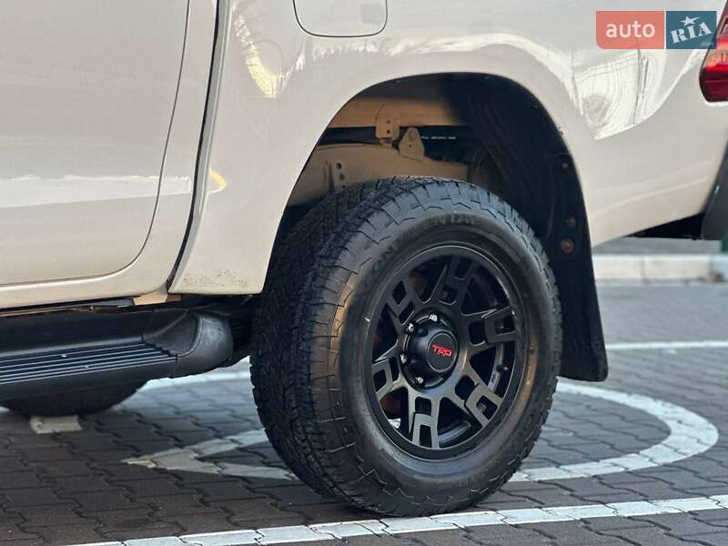 Пикап Toyota Hilux 2017 в Киеве