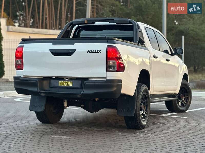 Пикап Toyota Hilux 2017 в Киеве