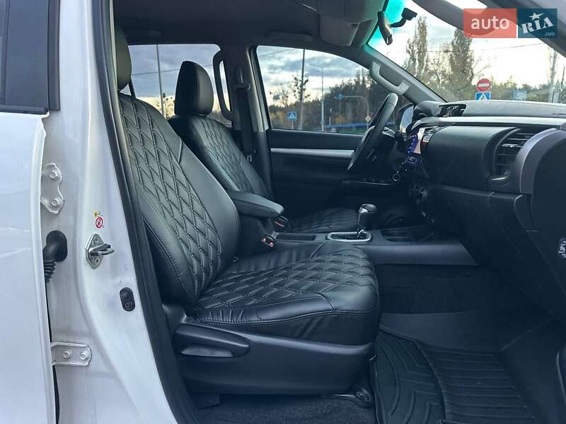 Пикап Toyota Hilux 2017 в Киеве