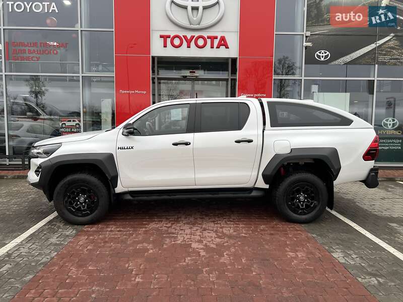Пикап Toyota Hilux 2023 в Виннице