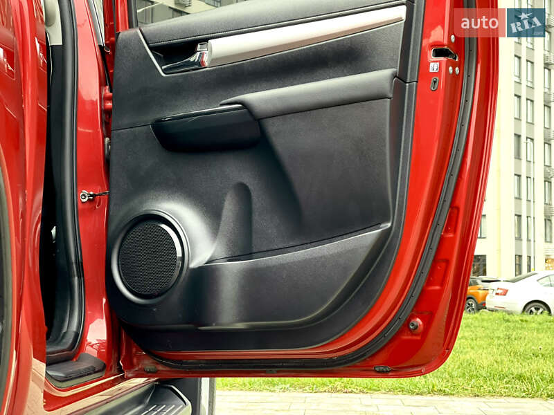 Пикап Toyota Hilux 2018 в Киеве