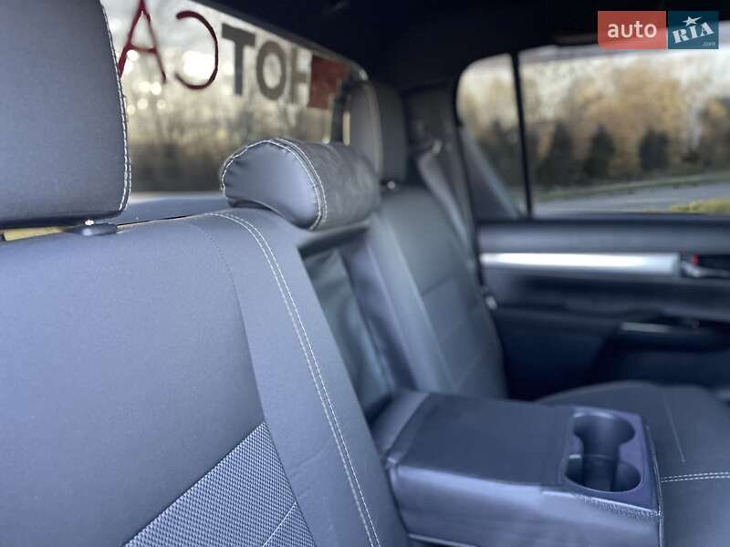 Пикап Toyota Hilux 2016 в Львове