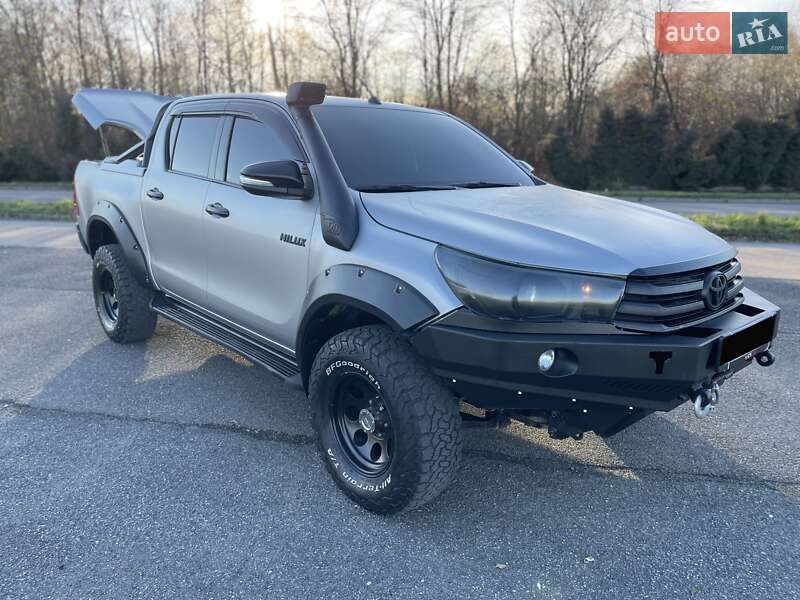 Пикап Toyota Hilux 2016 в Львове