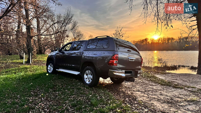Пикап Toyota Hilux 2017 в Киеве
