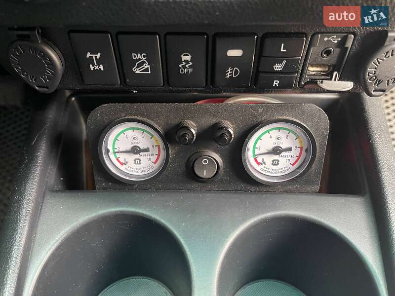 Пикап Toyota Hilux 2016 в Львове