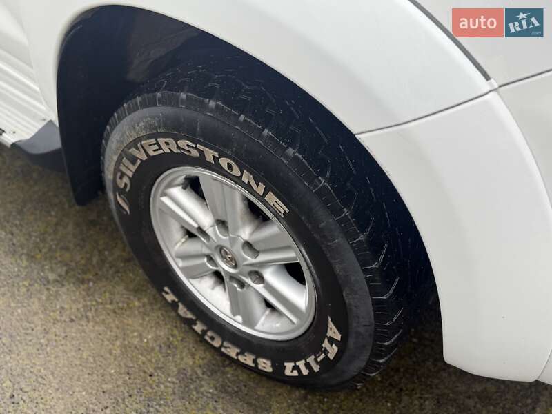 Пикап Toyota Hilux 2014 в Виннице