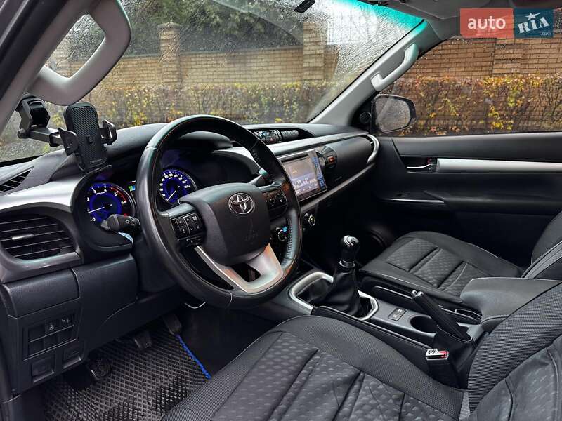 Пикап Toyota Hilux 2017 в Киеве