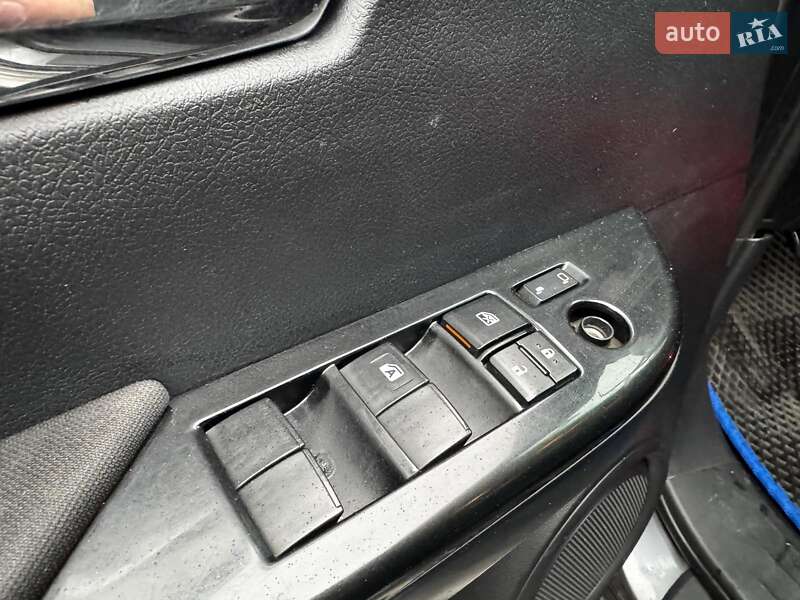 Пикап Toyota Hilux 2017 в Киеве