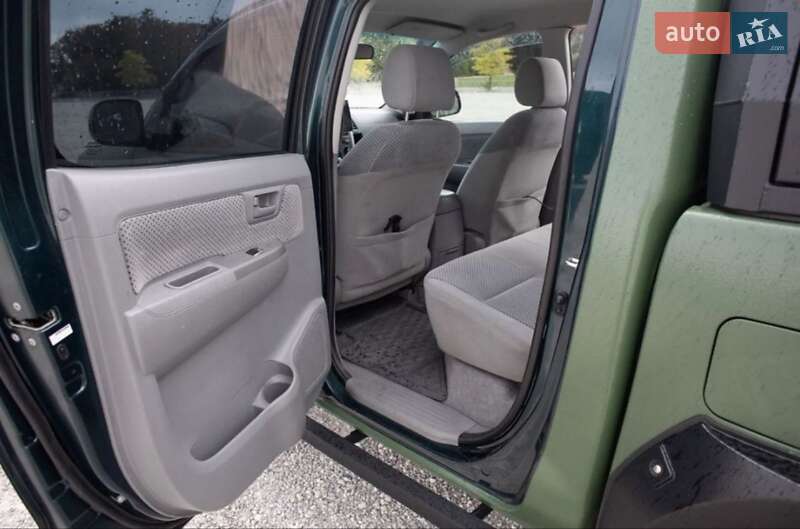 Пикап Toyota Hilux 2000 в Львове