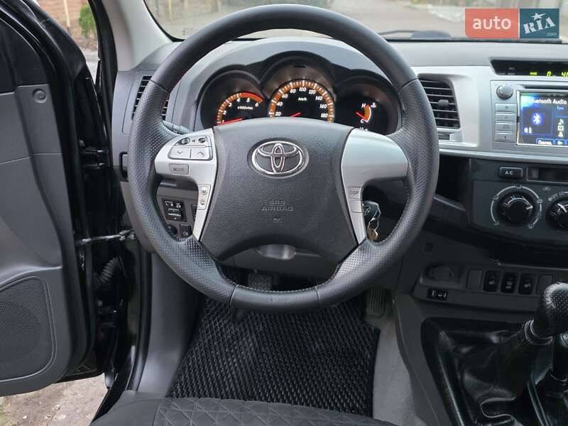 Пикап Toyota Hilux 2012 в Одессе