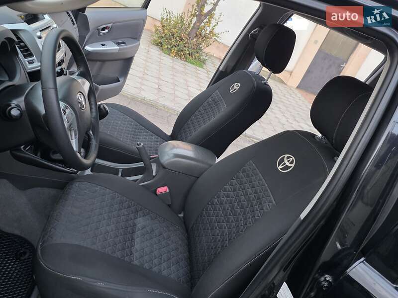 Пикап Toyota Hilux 2012 в Одессе