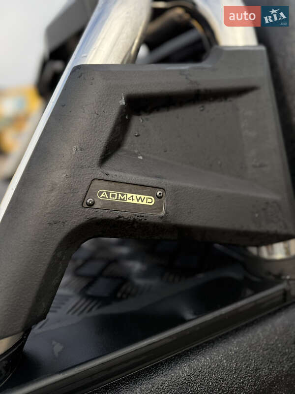 Пикап Toyota Hilux 2016 в Житомире